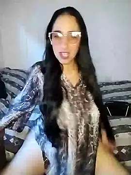 Snapshot of Pamela_sa chatting on July 6, 2026, 10:45 pm Pamela sa online show from July 6, 2026, 10:45 pm