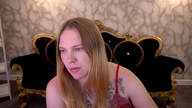 Snapshot of NikkyReyyy chatting on July 11, 2026, 5:41 am NikkyReyyy online show from July 11, 2026, 5:41 am