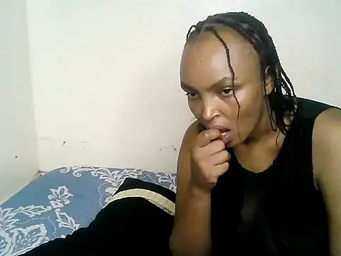 Snapshot of Diva_cheupe chatting on May 20, 2026, 3:36 am Diva cheupe online show from May 20, 2026, 3:36 am