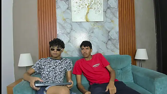 Snapshot of THREE_BLACK chatting on May 28, 2026, 7:31 pm THREE BLACK online show from May 28, 2026, 7:31 pm