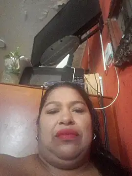 Snapshot of Megansquirt69 chatting on May 28, 2026, 9:32 pm Megansquirt69 online show from May 28, 2026, 9:32 pm