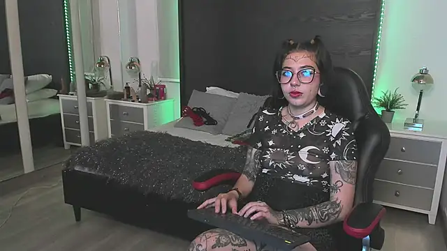 inkedsinners  online show from May 20, 2026, 12:35 pm
