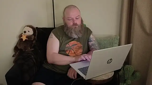 Snapshot of TeddyBearBrian chatting on May 16, 2026, 3:05 am TeddyBearBrian online show from May 16, 2026, 3:05 am