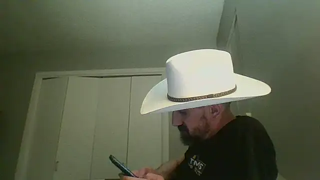 Snapshot of old_Domino chatting on May 31, 2026, 5:57 am old Domino online show from May 31, 2026, 5:57 am