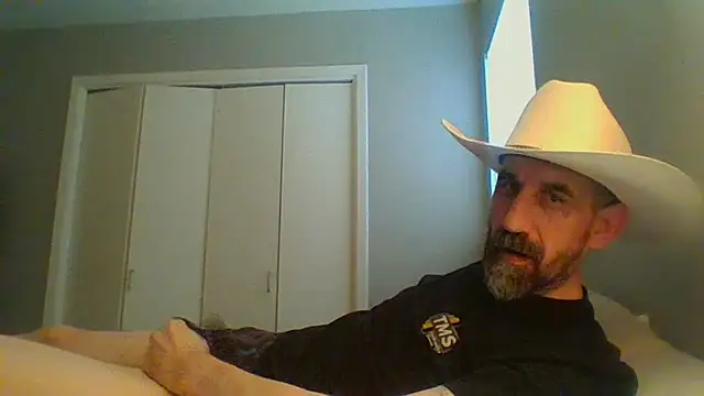 Snapshot of old_Domino chatting on May 31, 2026, 6:02 pm old Domino online show from May 31, 2026, 6:02 pm