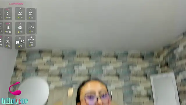 Amhira Tay online show from June 25, 2026, 6:57 pm