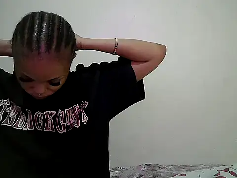 Miss rihanna online show from May 20, 2026, 3:47 am