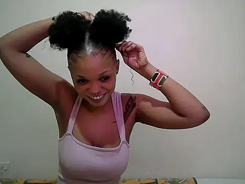 Snapshot of Miss_rihanna chatting on July 13, 2026, 4:17 pm Miss rihanna online show from July 13, 2026, 4:17 pm