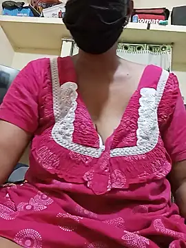 Snapshot of Ramya111_Tamil chatting on July 21, 2026, 4:14 am Ramya111 Tamil online show from July 21, 2026, 4:14 am