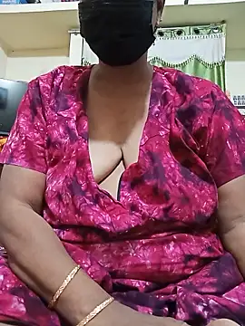 Snapshot of Ramya111_Tamil chatting on June 13, 2026, 7:28 am Ramya111 Tamil online show from June 13, 2026, 7:28 am