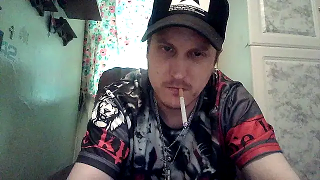 Snapshot of JoeFavorite69 chatting on June 7, 2026, 10:15 pm JoeFavorite69 online show from June 7, 2026, 10:15 pm