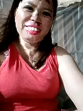 Snapshot of -Yeyi- chatting on July 4, 2026, 10:14 pm -Yeyi- online show from July 4, 2026, 10:14 pm