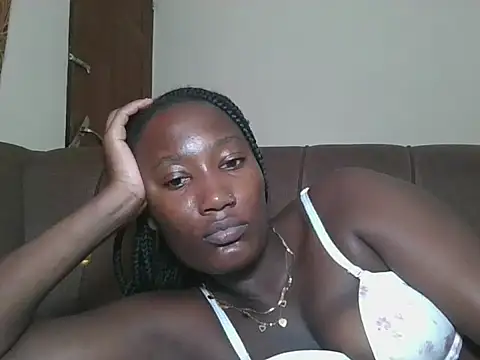 Snapshot of misspretty001 chatting on June 8, 2026, 2:28 pm misspretty001 online show from June 8, 2026, 2:28 pm