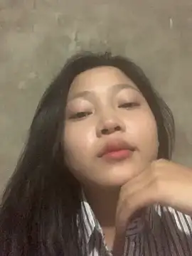 Snapshot of hinami-lo chatting on May 26, 2026, 3:21 pm hinami-lo online show from May 26, 2026, 3:21 pm