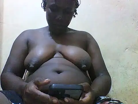 Snapshot of Lovely-baby9 chatting on May 26, 2026, 6:17 pm Lovely-baby9 online show from May 26, 2026, 6:17 pm