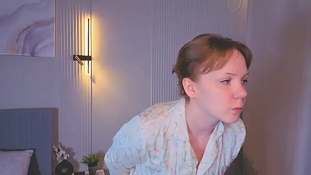 Snapshot of marilynie chatting on June 1, 2026, 6:24 am marilynie online show from June 1, 2026, 6:24 am