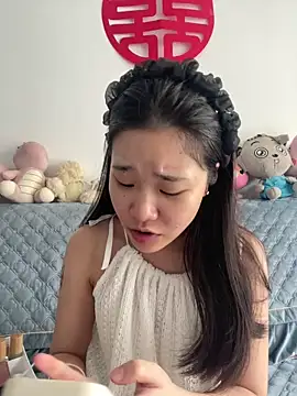 yu598188 online show from June 21, 2026, 3:12 am
