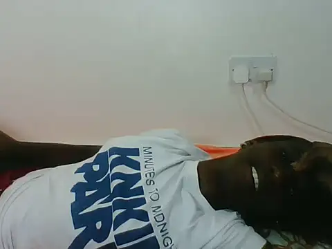 Snapshot of Darkpretty23 chatting on June 4, 2026, 3:11 am Darkpretty23 online show from June 4, 2026, 3:11 am
