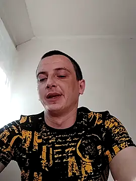 AlexxWey online show from May 25, 2026, 7:07 am