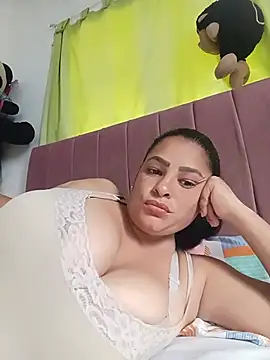 Snapshot of hugeboobs_zafiro chatting on June 3, 2026, 1:56 pm hugeboobs zafiro online show from June 3, 2026, 1:56 pm