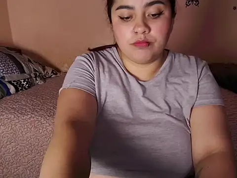 Snapshot of Danna_sofi4 chatting on May 22, 2026, 4:21 am Danna sofi4 online show from May 22, 2026, 4:21 am