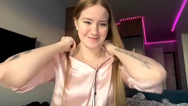 Snapshot of Lisi_Kiss_ chatting on May 17, 2026, 5:46 pm Lisi Kiss online show from May 17, 2026, 5:46 pm