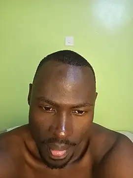 Snapshot of bdick2ke chatting on May 25, 2026, 3:55 pm bdick2ke online show from May 25, 2026, 3:55 pm