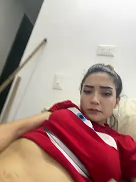 Snapshot of MagdalenaVega chatting on May 25, 2026, 2:22 am MagdalenaVega online show from May 25, 2026, 2:22 am