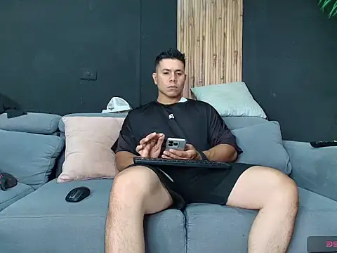 Snapshot of hetero_sexxx chatting on May 23, 2026, 7:57 pm hetero sexxx online show from May 23, 2026, 7:57 pm