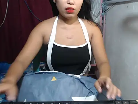 Madeline Lover online show from May 27, 2026, 2:24 pm