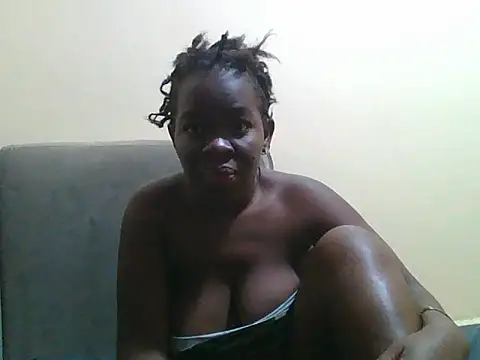 Snapshot of PinkHalo chatting on May 31, 2026, 4:35 pm PinkHalo online show from May 31, 2026, 4:35 pm