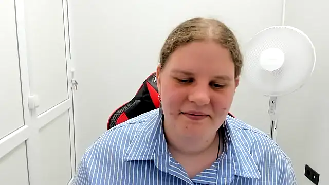 Bella shyy  online show from July 25, 2026, 2:23 pm