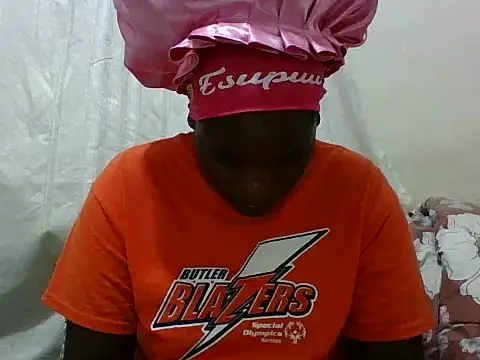 Snapshot of Hot-Perryl chatting on May 21, 2026, 6:27 pm Hot-Perryl online show from May 21, 2026, 6:27 pm