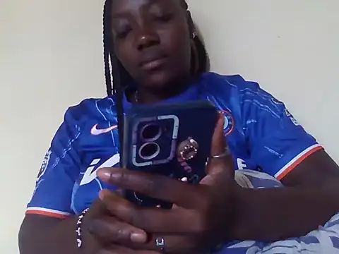 Snapshot of mamapussy003 chatting on May 18, 2026, 9:36 am mamapussy003 online show from May 18, 2026, 9:36 am