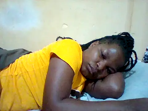Snapshot of Camilla-Sweets chatting on June 15, 2026, 3:51 am Camilla-Sweets online show from June 15, 2026, 3:51 am