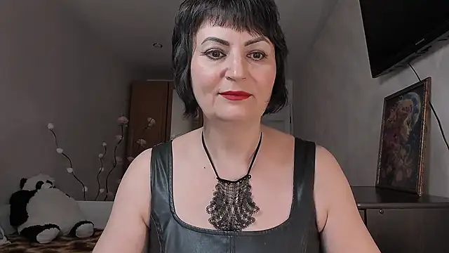 Snapshot of Helen_Beller chatting on May 29, 2026, 12:44 pm Helen Beller online show from May 29, 2026, 12:44 pm