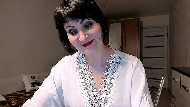 Snapshot of Helen_Beller chatting on May 20, 2026, 6:16 pm Helen Beller online show from May 20, 2026, 6:16 pm