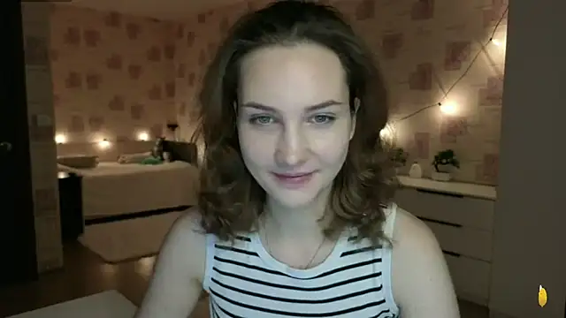 Snapshot of Megan_swiftss chatting on May 28, 2026, 5:41 pm Megan swiftss online show from May 28, 2026, 5:41 pm