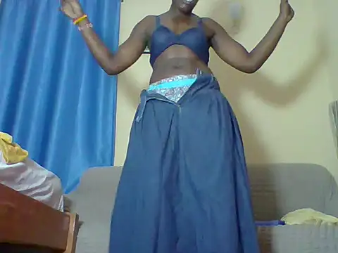 Snapshot of Blacksexyqueen24 chatting on May 18, 2026, 6:01 pm Blacksexyqueen24 online show from May 18, 2026, 6:01 pm