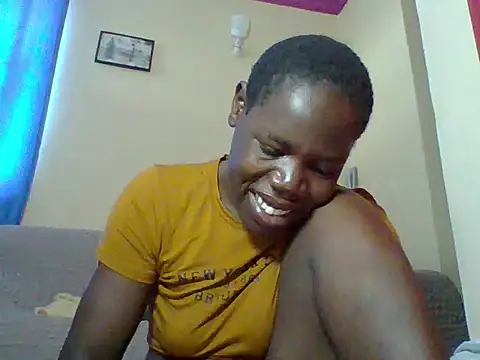 Snapshot of Blacksexyqueen24 chatting on May 19, 2026, 5:47 am Blacksexyqueen24 online show from May 19, 2026, 5:47 am