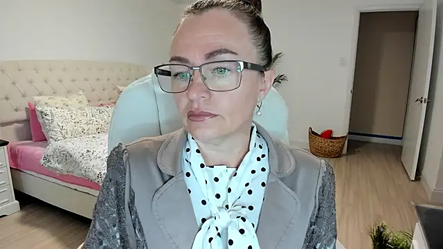 Vika73 online show from September 26, 2025, 11:28 am