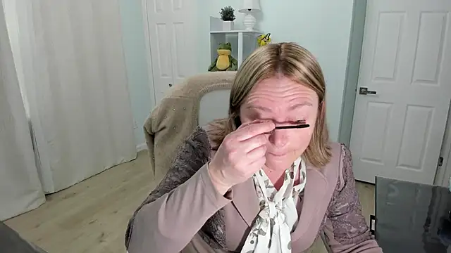 Vika73 online show from March 22, 2025, 1:08 pm