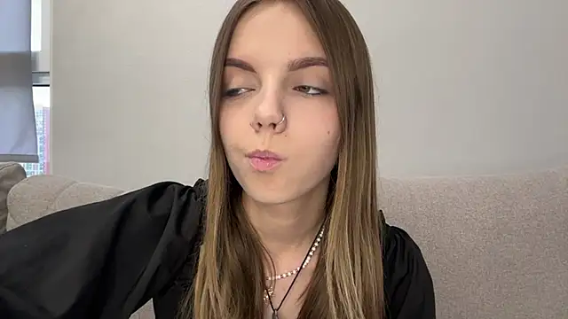 Snapshot of LisaPorse chatting on July 2, 2026, 2:34 pm LisaPorse online show from July 2, 2026, 2:34 pm