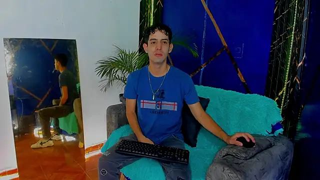Snapshot of sexy_hairy1 chatting on July 10, 2026, 11:21 am sexy hairy1 online show from July 10, 2026, 11:21 am