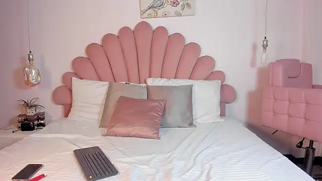 Snapshot of CherryMyla chatting on July 9, 2026, 12:48 pm CherryMyla online show from July 9, 2026, 12:48 pm