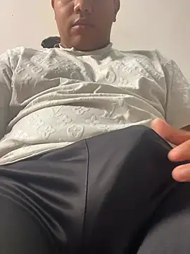MorenoHot90 online show from May 25, 2026, 2:05 pm