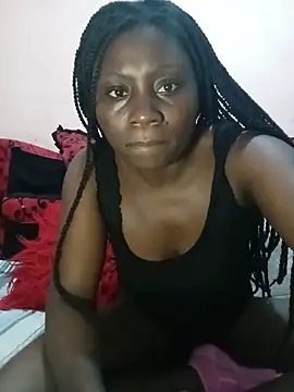 Snapshot of afrikan_beauty chatting on May 18, 2026, 6:34 pm afrikan beauty online show from May 18, 2026, 6:34 pm