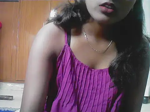 Snapshot of Diana_Penty chatting on May 31, 2026, 12:44 pm Diana Penty online show from May 31, 2026, 12:44 pm