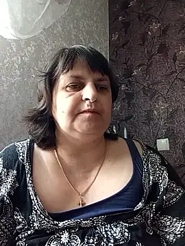 Snapshot of LisichkaOksana chatting on May 21, 2026, 6:33 am LisichkaOksana online show from May 21, 2026, 6:33 am