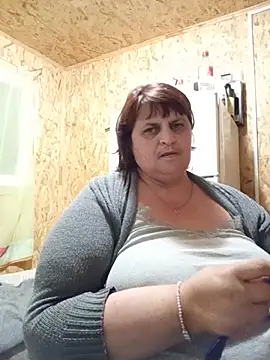 LisichkaOksana online show from July 7, 2026, 8:23 pm